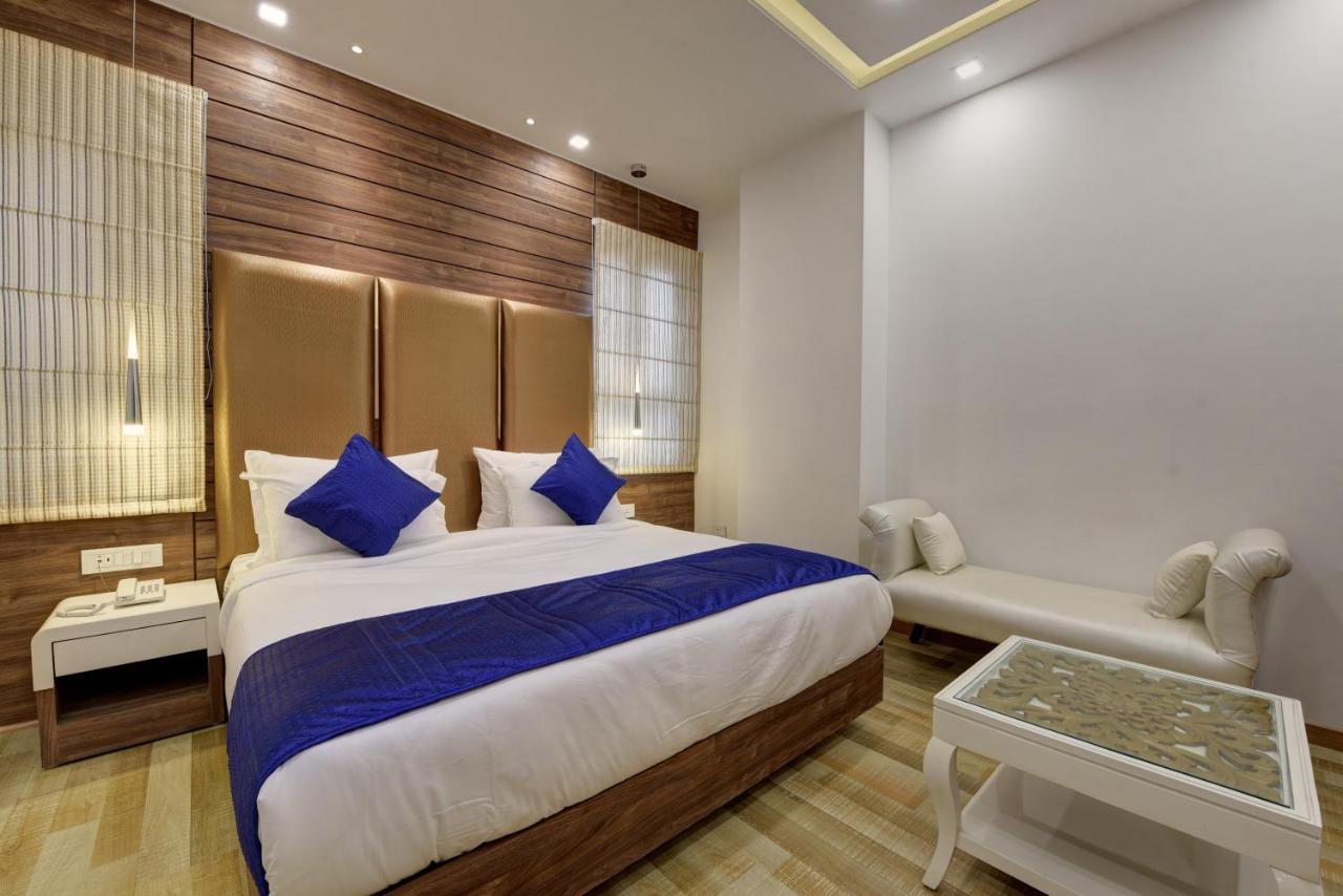 Golden Tree Hotel Noida Eksteriør billede