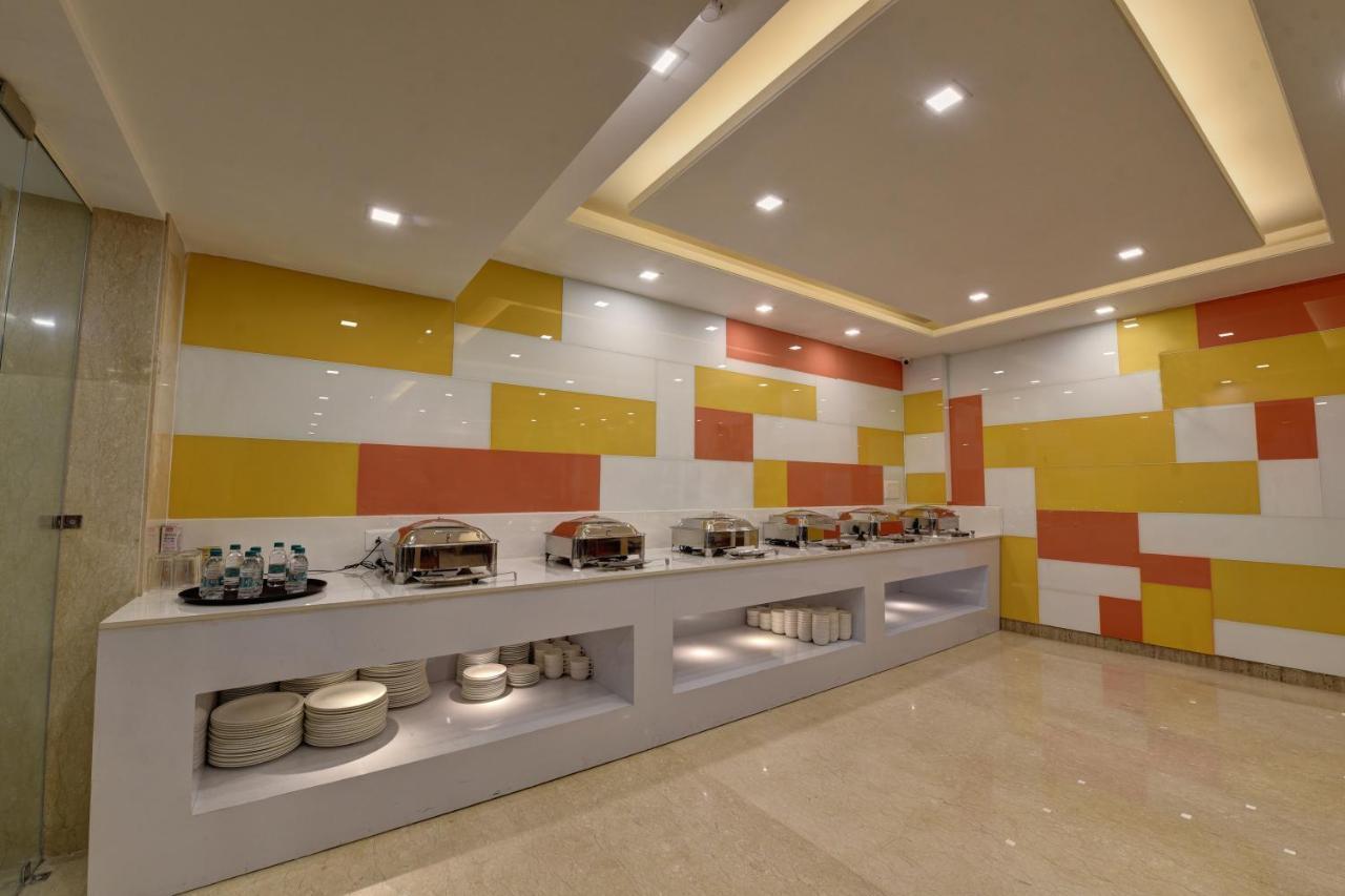 Golden Tree Hotel Noida Eksteriør billede