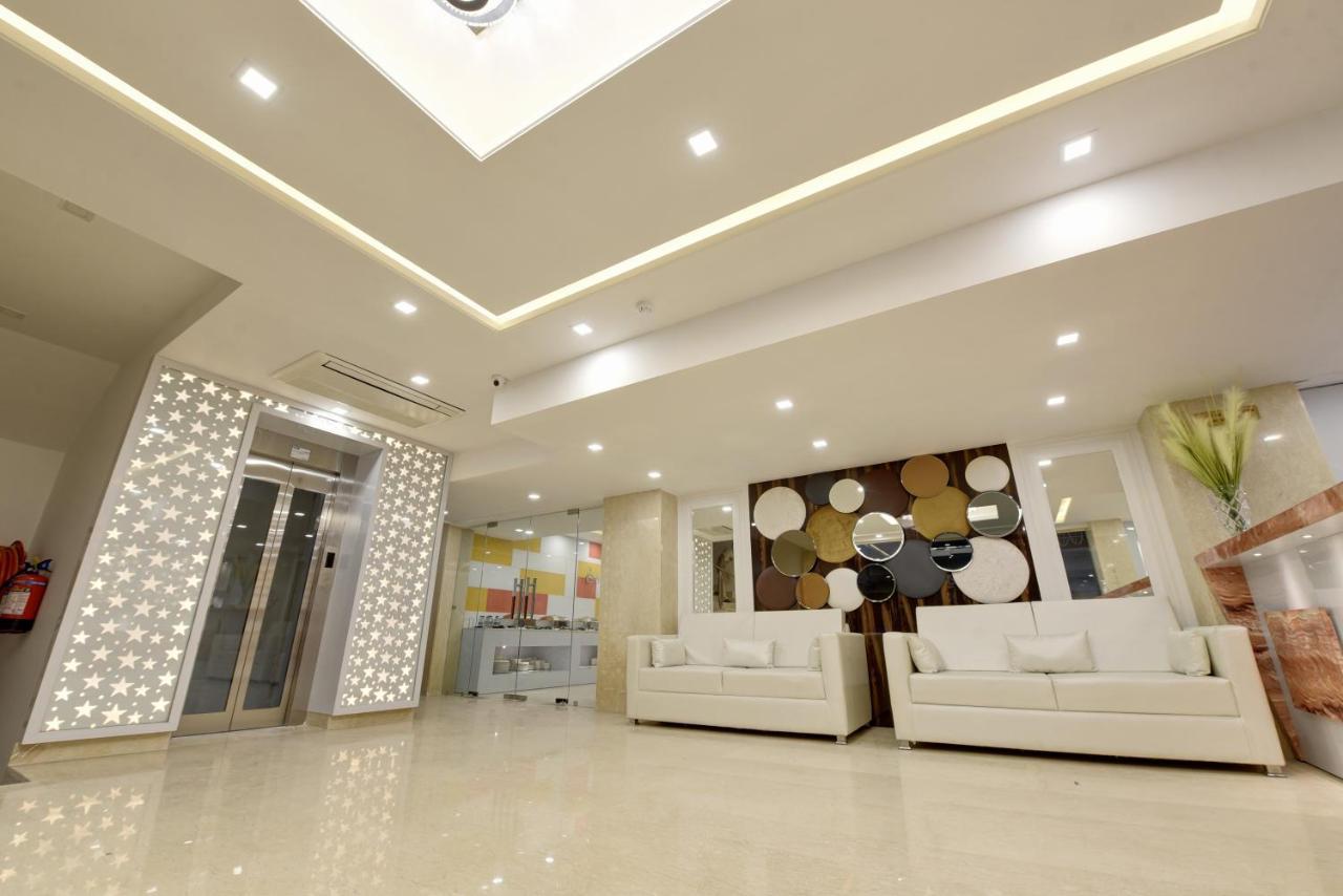 Golden Tree Hotel Noida Eksteriør billede