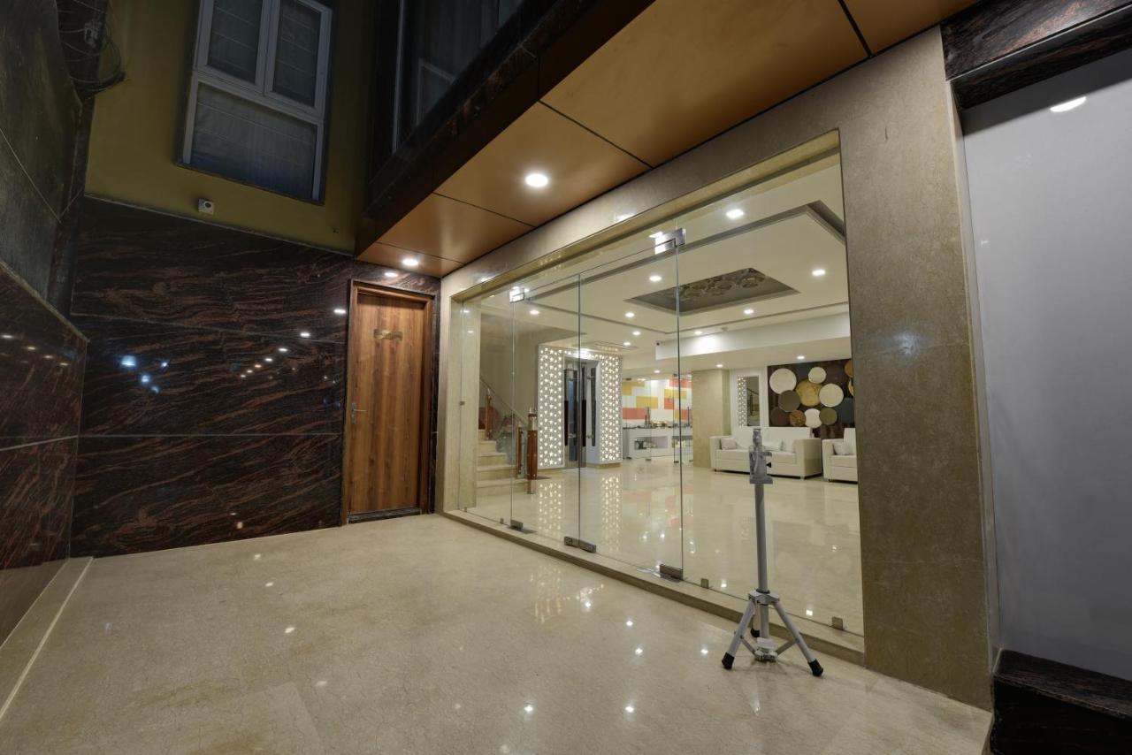 Golden Tree Hotel Noida Eksteriør billede